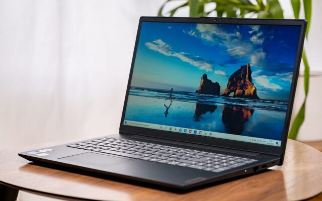 9 Tempat Pusat Service Laptop Kediri Murah Untuk Toshiba HP dan Asus