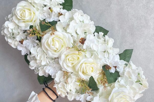 10 Toko Bunga BSD Untuk Kamu yang Mencari Buket Premium dengan Style Ala Korea, Cocok Untuk Hadiah Wedding Anniversary 2023