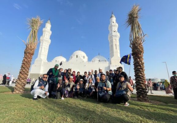 9 Daftar Resmi Biro Umroh Solo, Biaya Paket 24,9jt 2025