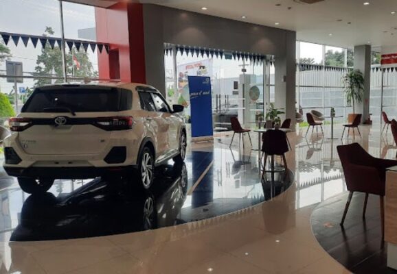 9 Dealer Resmi Mobil Toyota Jombang, DP Harga 10jt