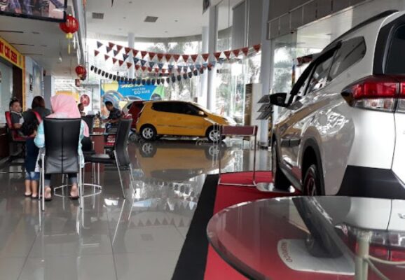 9 Dealer Toyota Semarang, Biaya Kredit Cicilan 2jt