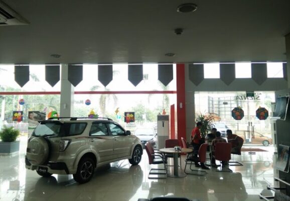 9 Dealer Toyota Karawang Murah DP 9jt Cicilan 2,3jt