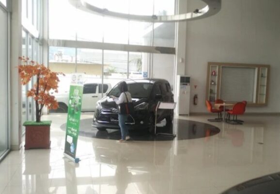 5 Showroom Dealer Toyota Jayapura, Biaya Mobil DP 10jt