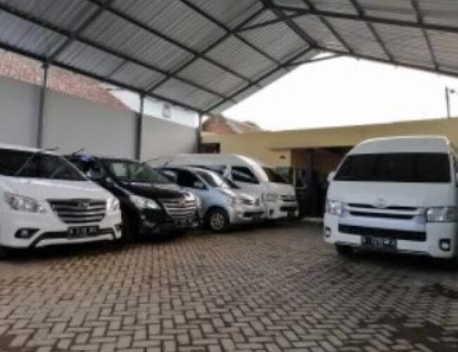 Jawa Transport Rental Mobil Ponorogo - Photo by Official Site