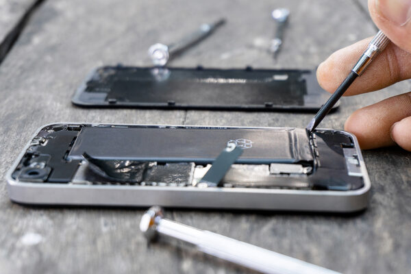 9 Tempat Service iPhone Makassar Murah, Biaya 131rb