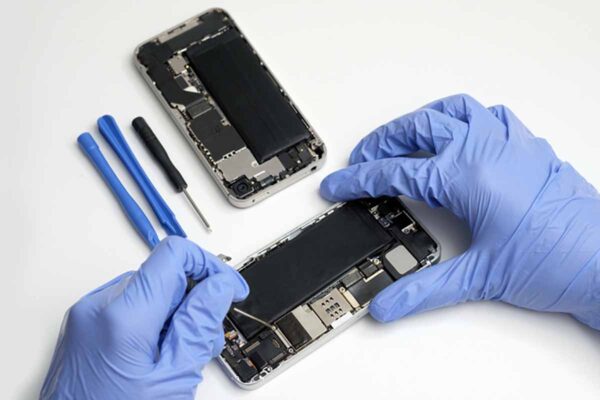 9 Tempat Service iPhone Medan Terdekat, Biaya 50rb