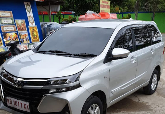 10 Rental Mobil Sintang Murah, Lepas Kunci Mulai Rp350.000