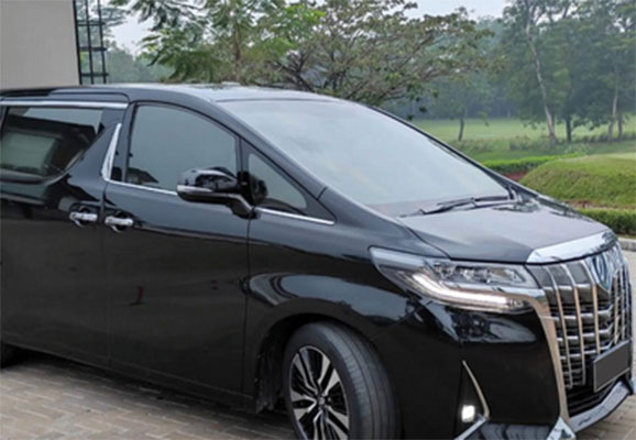 10 Rental Mobil Pondok Gede Andalan dan Murah Mulai Rp500K