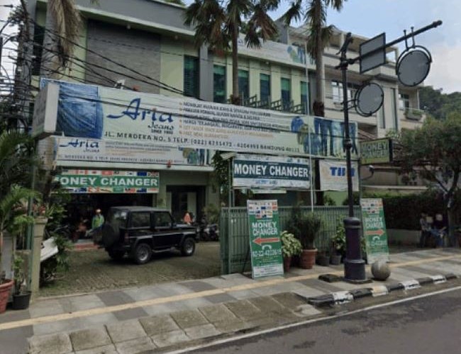 Aria Jaya Lestari Money Changer Bandung : Gambarnya by Google