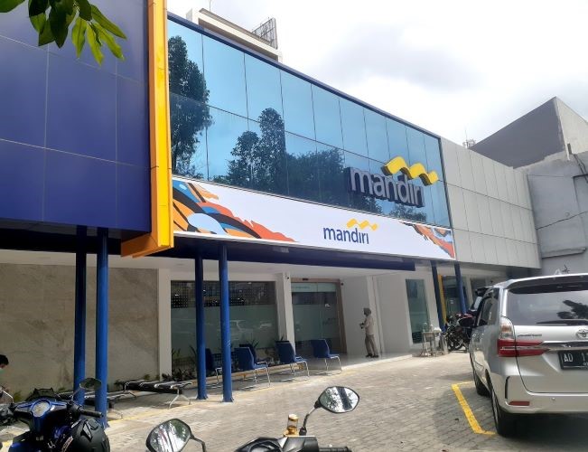 Bank Mandiri Money Changer Solo : Gambarnya by Google