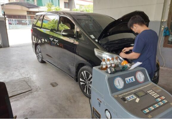 Lima Tempat Bengkel Service AC Mobil Surabaya Terdekat dan Terbaik, Biaya Biaya Mulai 178rb