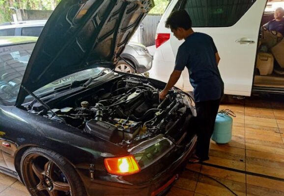Lima Rekomendasi Bengkel Service AC Mobil Denpasar Bali, Biaya Murah Mulai 210rb