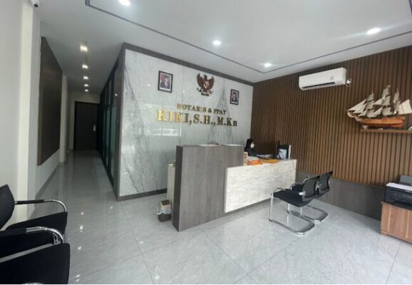 9 Daftar Kantor Notaris Batam Terbaik, Biaya Murah