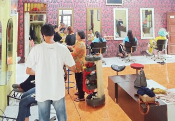 Lima Salon Jombang Terdekat dan Terbaik Untuk Rambut Muslimah, Biaya Murah Mulai 15rb
