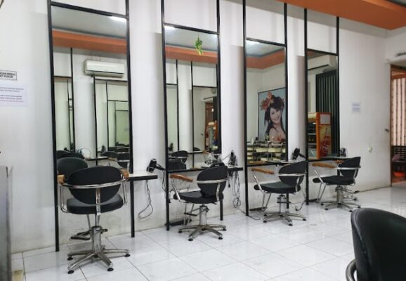 Lima Salon Wonosobo Untuk Kecantikan Wanita, Biaya Potong Rambut Mulai 20rb