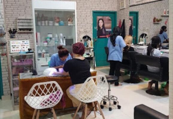 9 Salon Palembang Terdekat Yang Bagus dan Terbaik, Biaya Murah Mulai 5rb