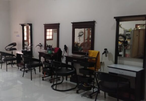 9 Salon Tasikmalaya Terdekat Yang Bagus Untuk Rambut Muslimah, Tabel Tarifnya Mulai 3rb
